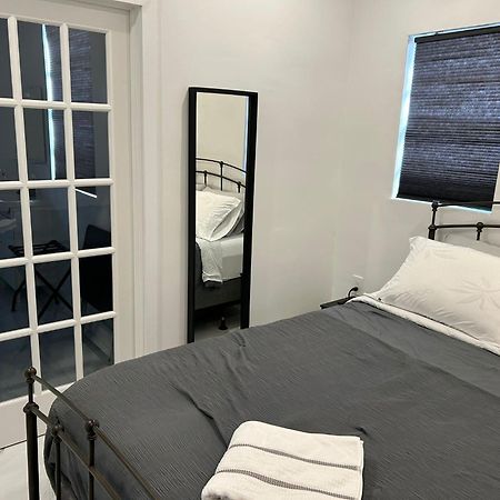 Private Rooms Close To Miami Airport - Free Parking - 01 Kültér fotó
