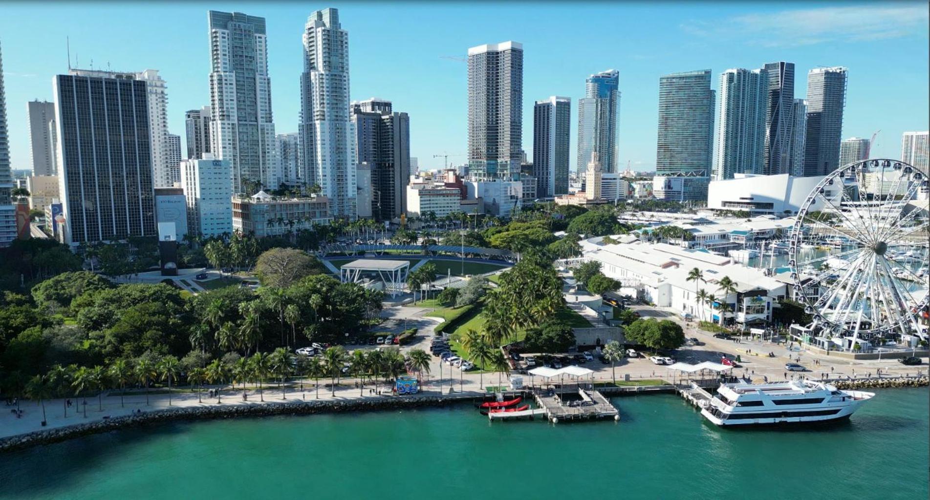 Private Rooms Close To Miami Airport - Free Parking - 01 Kültér fotó