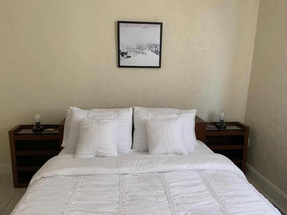 Private Rooms Close To Miami Airport - Free Parking - 01 Kültér fotó