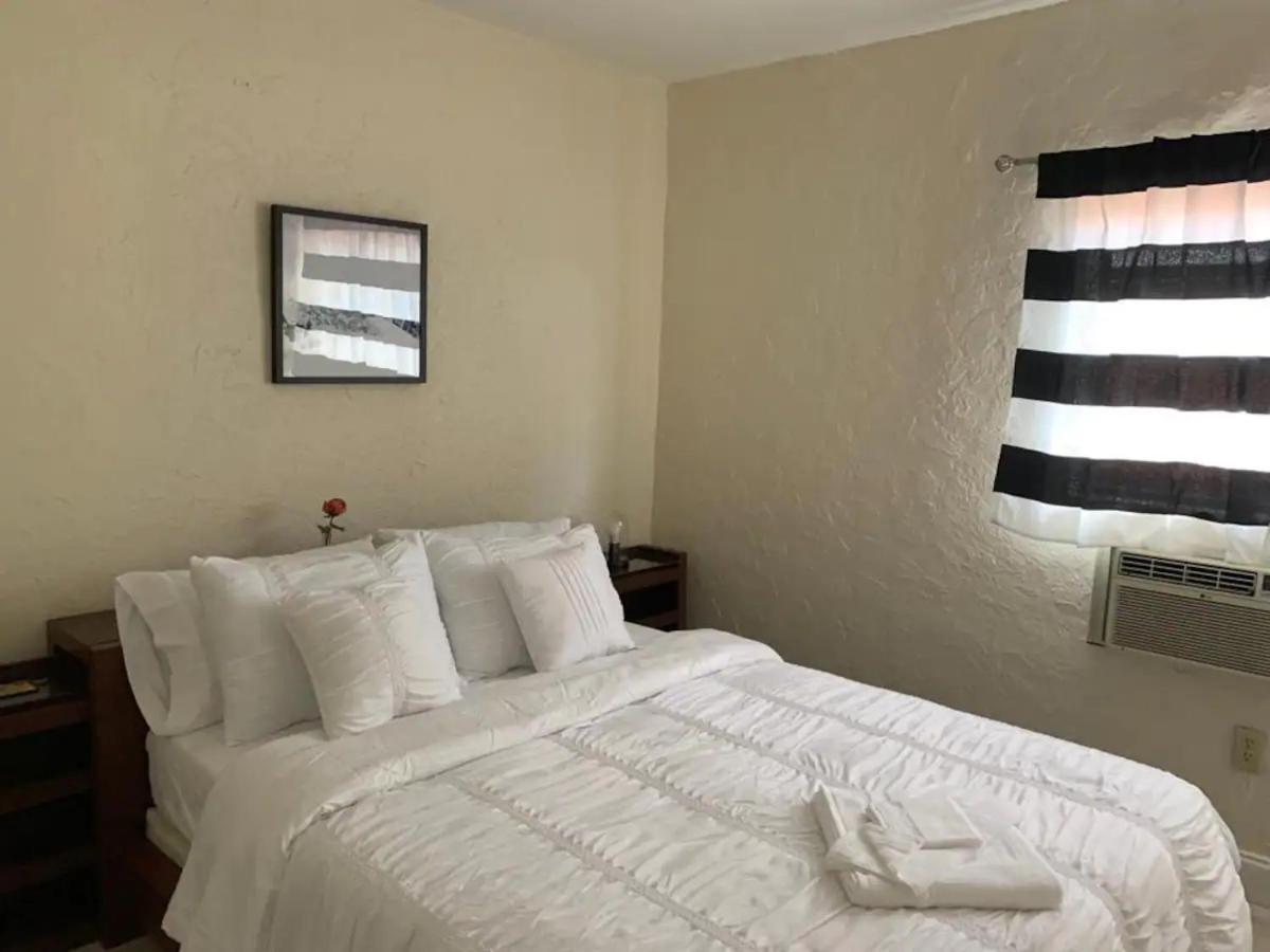 Private Rooms Close To Miami Airport - Free Parking - 01 Kültér fotó