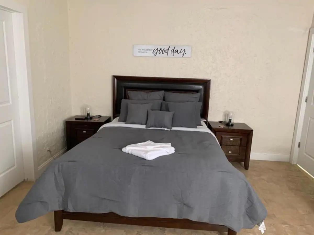 Private Rooms Close To Miami Airport - Free Parking - 01 Kültér fotó